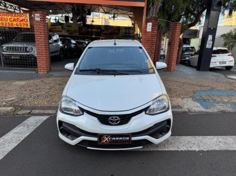 TOYOTA Etios Hatch 1.3 16V 4P FLEX X, Foto 1