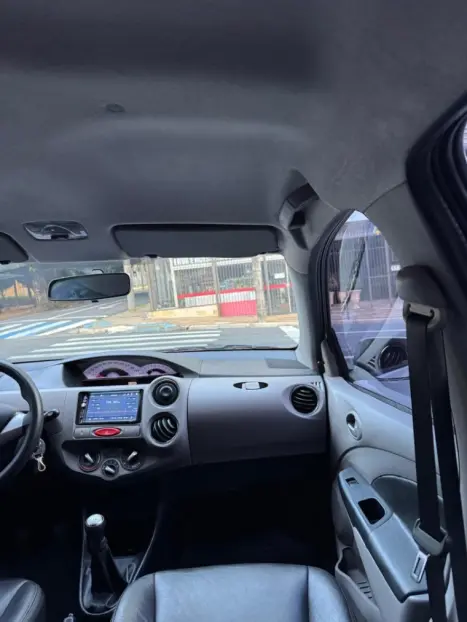 TOYOTA Etios Hatch 1.5 16V 4P FLEX XLS, Foto 14