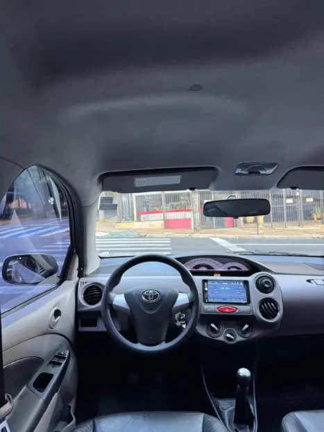 TOYOTA Etios Hatch 1.5 16V 4P FLEX XLS, Foto 15