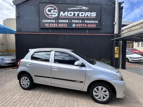 TOYOTA Etios Hatch 1.3 16V 4P FLEX X, Foto 1