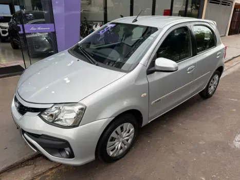 TOYOTA Etios Hatch 1.3 16V 4P FLEX XS, Foto 1