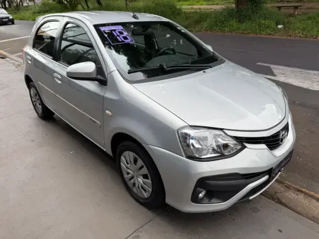 TOYOTA Etios Hatch 1.3 16V 4P FLEX XS, Foto 3