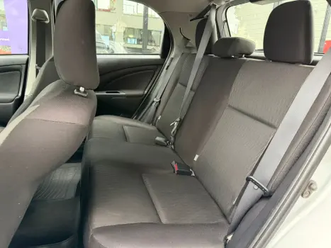 TOYOTA Etios Hatch 1.3 16V 4P FLEX XS, Foto 7