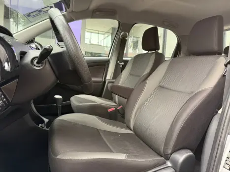 TOYOTA Etios Hatch 1.3 16V 4P FLEX XS, Foto 8