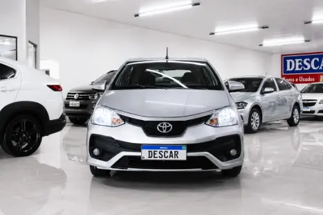 TOYOTA Etios Hatch 1.3 16V 4P FLEX X, Foto 2