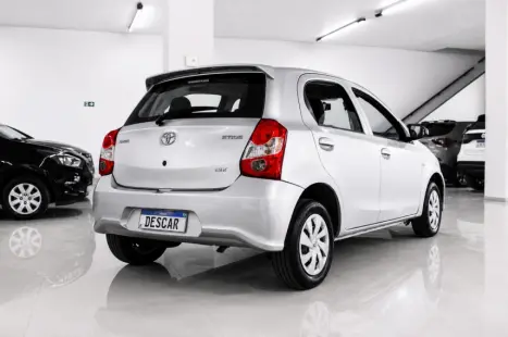 TOYOTA Etios Hatch 1.3 16V 4P FLEX X, Foto 5