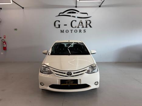 TOYOTA Etios Hatch 1.3 16V 4P FLEX X, Foto 2