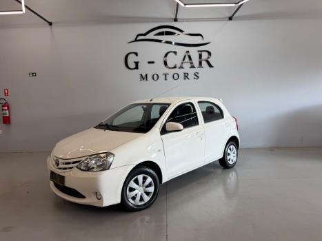 TOYOTA Etios Hatch 1.3 16V 4P FLEX X, Foto 3