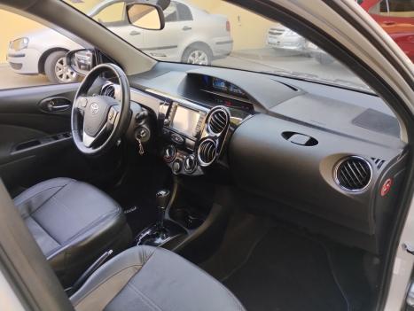 TOYOTA Etios Sedan 1.5 16V 4P FLEX PLATINUM AUTOM�TICO, Foto 2