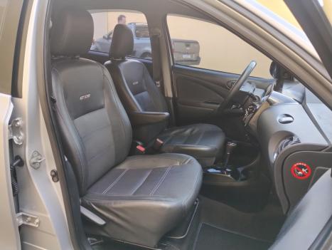 TOYOTA Etios Sedan 1.5 16V 4P FLEX PLATINUM AUTOM�TICO, Foto 4