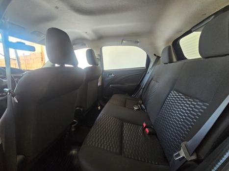 TOYOTA Etios Sedan , Foto 6