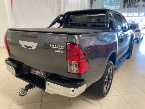 TOYOTA Hilux Caminhonete 2.8 16V SRV 4X4 DIESEL CABINE DUPLA AUTOMTICO, Foto 19