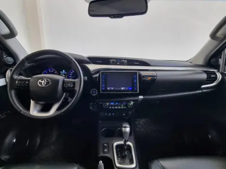 TOYOTA Hilux Caminhonete 2.8 16V SRV 4X4 DIESEL CABINE DUPLA AUTOM�TICO, Foto 2