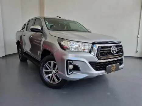 TOYOTA Hilux Caminhonete 2.8 16V SRV 4X4 DIESEL CABINE DUPLA AUTOM�TICO, Foto 5