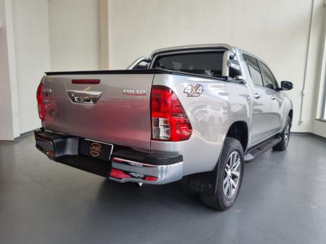 TOYOTA Hilux Caminhonete 2.8 16V SRV 4X4 DIESEL CABINE DUPLA AUTOM�TICO, Foto 6