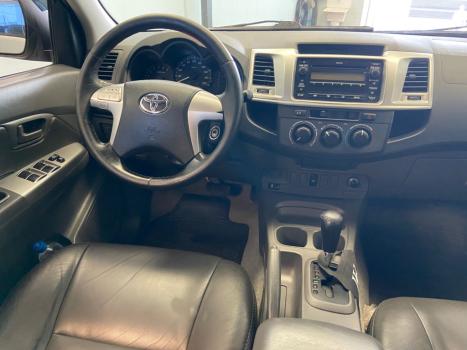 TOYOTA Hilux Caminhonete 2.7 16V 4P SR CABINE DUPLA, Foto 9