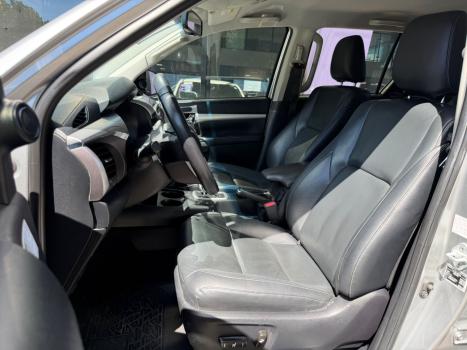 TOYOTA Hilux Caminhonete 2.8 16V 4P SR 4X4 DIESEL CABINE DUPLA AUTOM�TICO, Foto 8