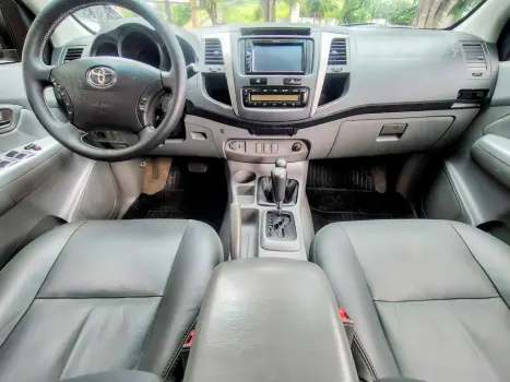 TOYOTA Hilux Caminhonete 3.0 16V 4P 4X4 SRV TURBO DIESEL CABINE DUPLA AUTOM�TICO, Foto 7