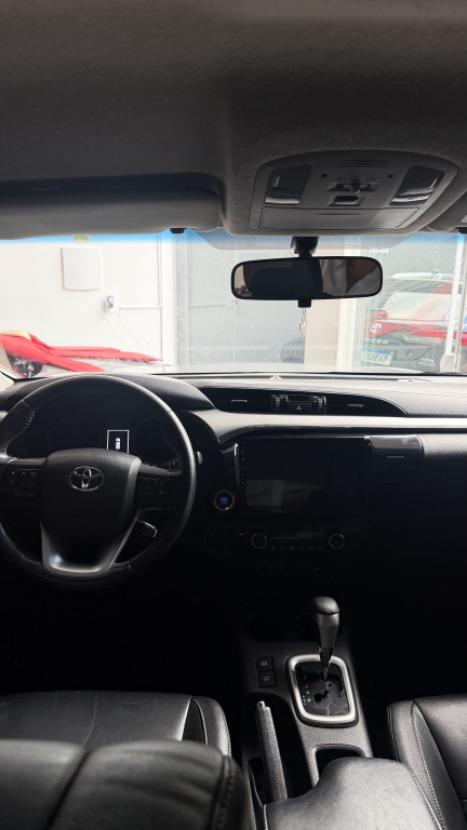 TOYOTA Hilux Caminhonete 2.8 16V SRX 4X4 TURBO DIESEL CABINE DUPLA AUTOM�TICO, Foto 5