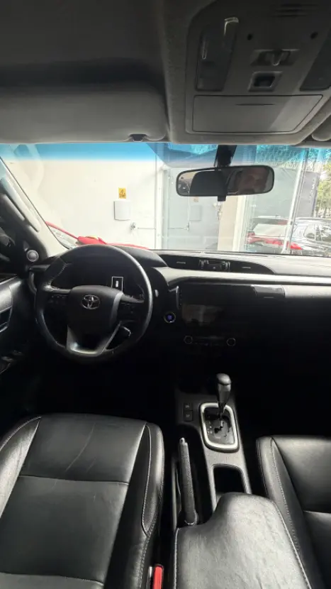 TOYOTA Hilux Caminhonete 2.8 16V SRX 4X4 TURBO DIESEL CABINE DUPLA AUTOM�TICO, Foto 11
