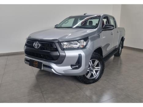 TOYOTA Hilux Caminhonete 2.8 16V 4P SR 4X4 DIESEL CABINE DUPLA AUTOM�TICO, Foto 1