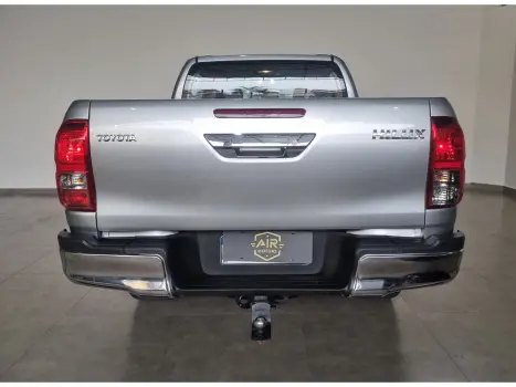 TOYOTA Hilux Caminhonete 2.8 16V 4P SR 4X4 DIESEL CABINE DUPLA AUTOM�TICO, Foto 7