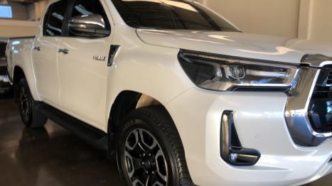 TOYOTA Hilux Caminhonete 2.8 16V SRX 4X4 TURBO DIESEL CABINE DUPLA AUTOM�TICO, Foto 6