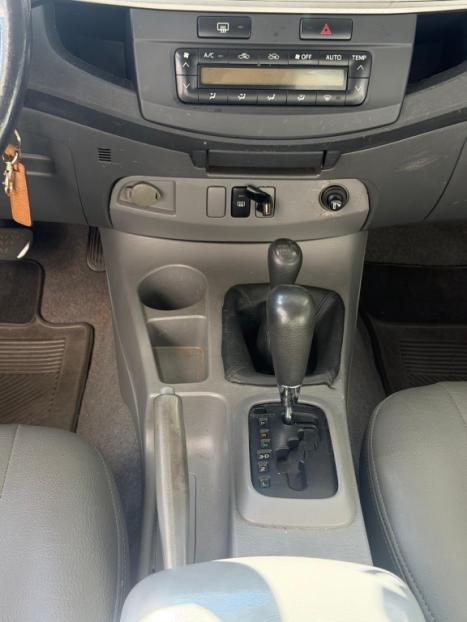 TOYOTA Hilux Caminhonete 3.0 4P 4X4 SRV TURBO DIESEL CABINE DUPLA LIMITED EDITION AUTOM�TICO, Foto 4