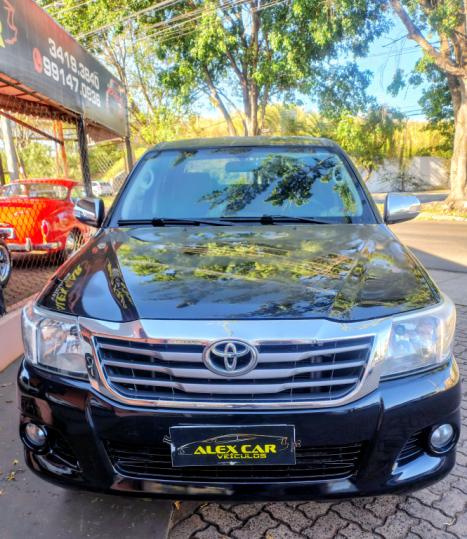 TOYOTA Hilux Caminhonete 2.7 16V 4P SRV FLEX CABINE DUPLA AUTOMÁTICO, Foto 3