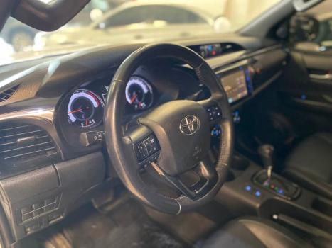 TOYOTA Hilux Caminhonete 2.8 16V SRX 50 ANOS 4X4 TURBO DIESEL CABINE DUPLA AUTOM�TICO, Foto 3