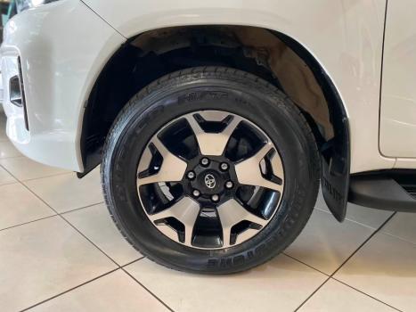 TOYOTA Hilux Caminhonete 2.8 16V SRX 50 ANOS 4X4 TURBO DIESEL CABINE DUPLA AUTOM�TICO, Foto 5