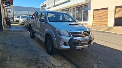 TOYOTA Hilux Caminhonete 3.0 4P 4X4 SRV TURBO DIESEL CABINE DUPLA AUTOM�TICO, Foto 1