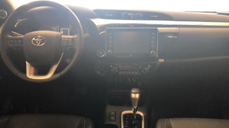 TOYOTA Hilux Caminhonete 2.8 16V SRX 4X4 TURBO DIESEL CABINE DUPLA AUTOMÁTICO, Foto 16