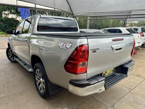 TOYOTA Hilux Caminhonete 2.8 16V SRV 4X4 DIESEL CABINE DUPLA AUTOMÁTICO, Foto 3