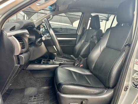 TOYOTA Hilux Caminhonete 2.8 16V SRV 4X4 DIESEL CABINE DUPLA AUTOMÁTICO, Foto 7