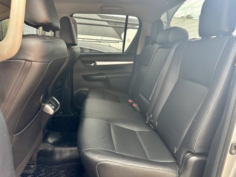 TOYOTA Hilux Caminhonete 2.8 16V SRV 4X4 DIESEL CABINE DUPLA AUTOMÁTICO, Foto 8