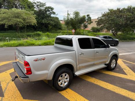 TOYOTA Hilux Caminhonete 2.7 16V 4P SRV CABINE DUPLA, Foto 7