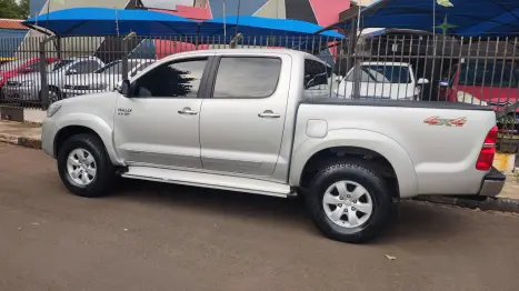TOYOTA Hilux Caminhonete 2.7 16V 4P SRV CABINE DUPLA, Foto 10