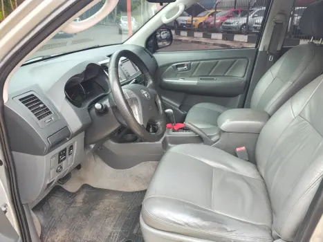 TOYOTA Hilux Caminhonete 2.7 16V 4P SRV CABINE DUPLA, Foto 11