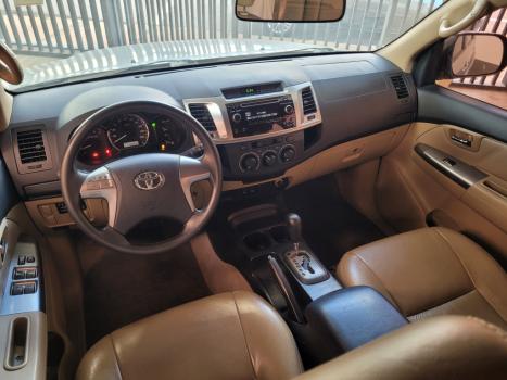 TOYOTA Hilux SW4 2.7 16V 4P SR FLEX AUTOMÁTICO, Foto 6 TOYOTA Hilux SW4 2.7 16V 4P SR FLEX AUTOMÁTICO, Foto 6