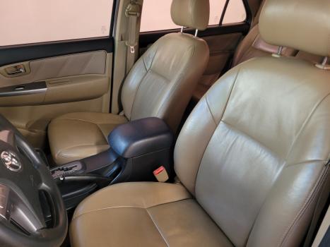 TOYOTA Hilux SW4 2.7 16V 4P SR FLEX AUTOMÁTICO, Foto 7 TOYOTA Hilux SW4 2.7 16V 4P SR FLEX AUTOMÁTICO, Foto 7