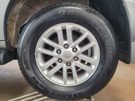TOYOTA Hilux SW4 2.7 16V 4P SR FLEX AUTOMÁTICO, Foto 9 TOYOTA Hilux SW4 2.7 16V 4P SR FLEX AUTOMÁTICO, Foto 9