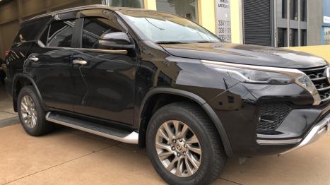 TOYOTA Hilux SW4 2.8 16V 4P SRX 4X4 7 LUGARES TURBO DIESEL AUTOMTICO, Foto 12