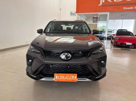 TOYOTA Hilux SW4 2.8 16V 4P SRX PLATINUM 4X4 TURBO DIESEL AUTOMTICO, Foto 4