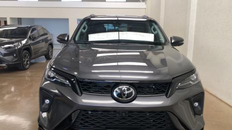 TOYOTA Hilux SW4 2.8 16V 4P SRX PLATINUM 4X4 7 LUGARES TURBO DIESEL AUTOM�TICO, Foto 4