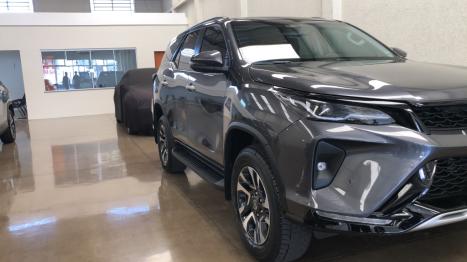 TOYOTA Hilux SW4 2.8 16V 4P SRX PLATINUM 4X4 7 LUGARES TURBO DIESEL AUTOM�TICO, Foto 5