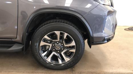 TOYOTA Hilux SW4 2.8 16V 4P SRX PLATINUM 4X4 7 LUGARES TURBO DIESEL AUTOM�TICO, Foto 8