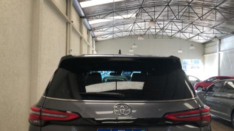 TOYOTA Hilux SW4 2.8 16V 4P SRX PLATINUM 4X4 7 LUGARES TURBO DIESEL AUTOM�TICO, Foto 9