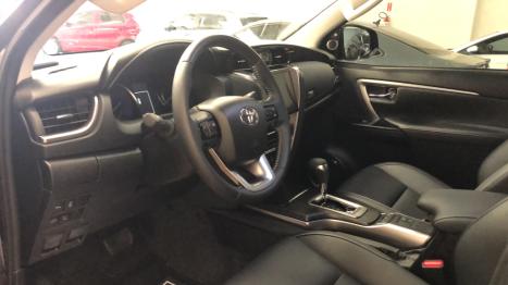 TOYOTA Hilux SW4 2.8 16V 4P SRX PLATINUM 4X4 7 LUGARES TURBO DIESEL AUTOM�TICO, Foto 14