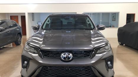 TOYOTA Hilux SW4 2.8 16V 4P SRX PLATINUM 4X4 7 LUGARES TURBO DIESEL AUTOM�TICO, Foto 5